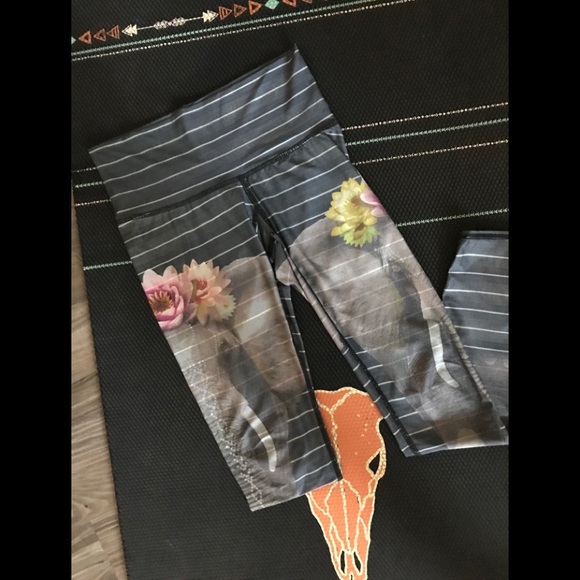 Teeki Yoga Pant - Picture 4 of 6